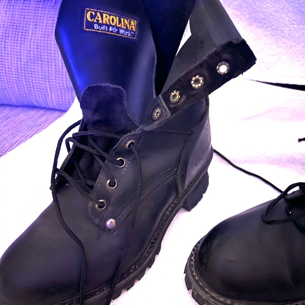 Carolina Boots 🥾 Black .
